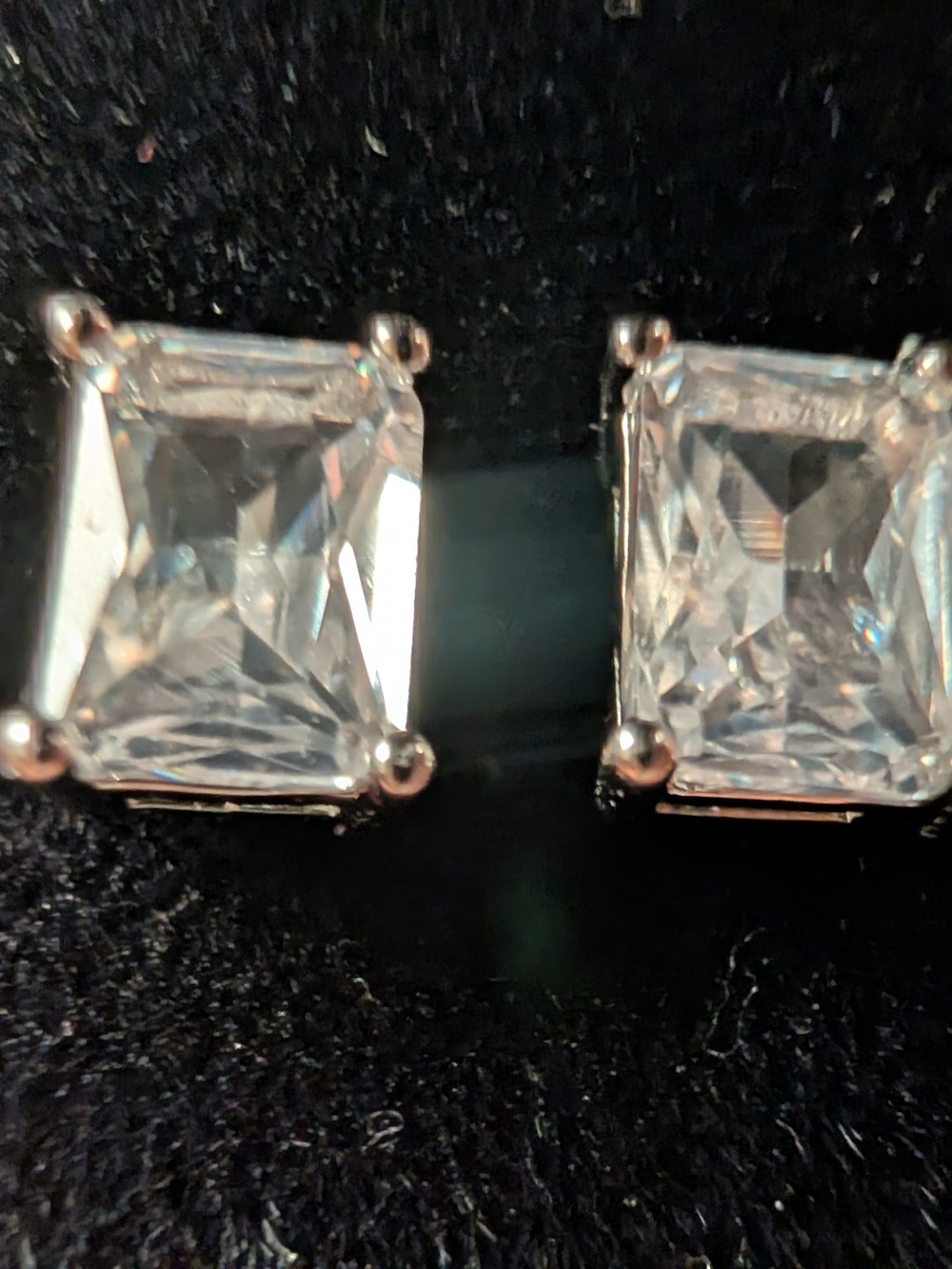 💎 Discount 💎 4 Carat Stud Earrings Moissanite - Diamond Stud Style - Picture 10 of 11